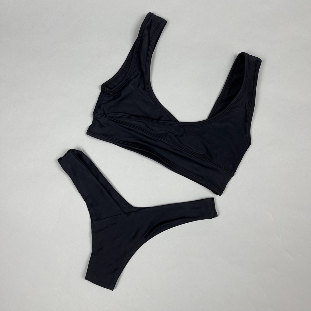 NWOT FAE Swim Onyx Bikini SET